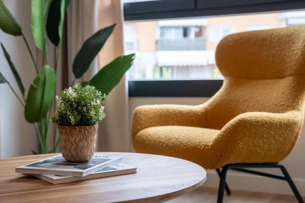 Your Sunny Retreat! Modern Steps To The Apartment Malaga