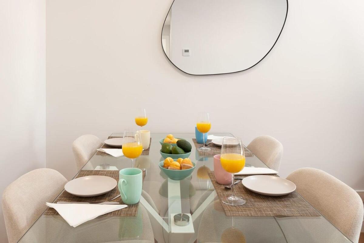 Apartment Your Sunny Retreat! Modern Steps To The *